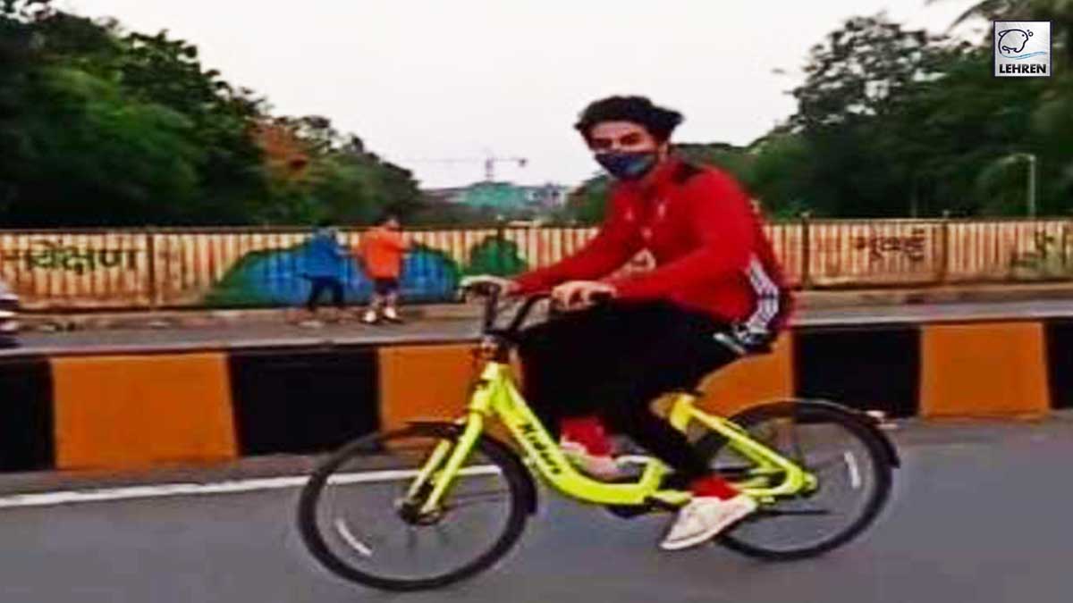 Ibrahim Ali Khan Cycling Video