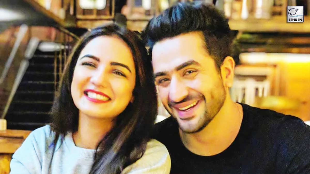 Aly Goni and Jasmin Bhasin Cute Moments Captured In Camera, Watch Video