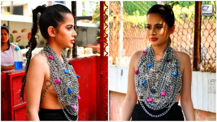 urfi-javed-gets-neck-injury-due-to-her-heavy-locks-and-chains-topless-bikini-style