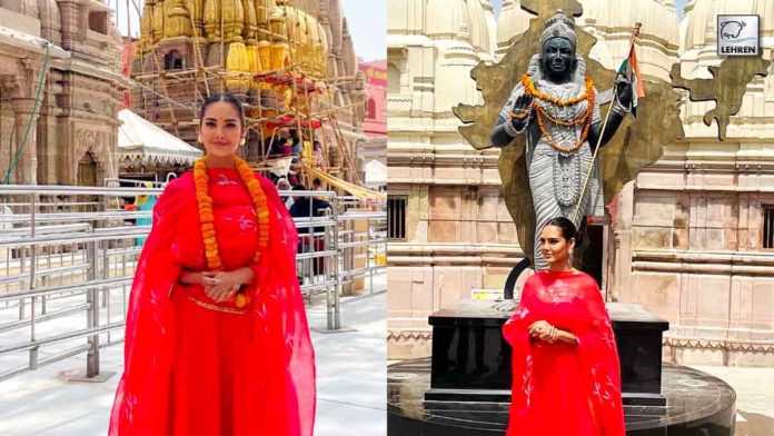 Esha Gupta visits Kashi Vishwanath temple in Varanasi after Bobby Deol's Aashram 3
