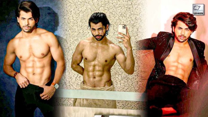 Siddharth Nigam's shirtless picture went viral, showing his hot style