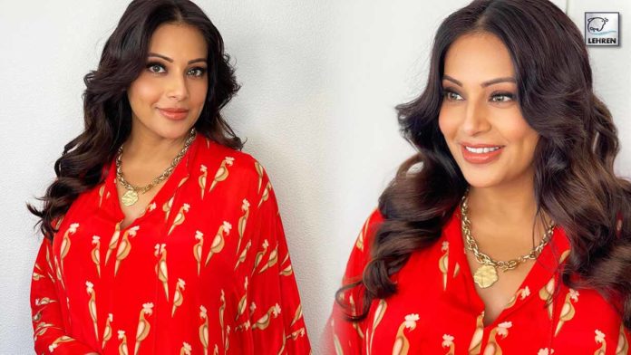 Mom To Be Actress Bipasha Basu looks Gorgeous In Red Kaftan
