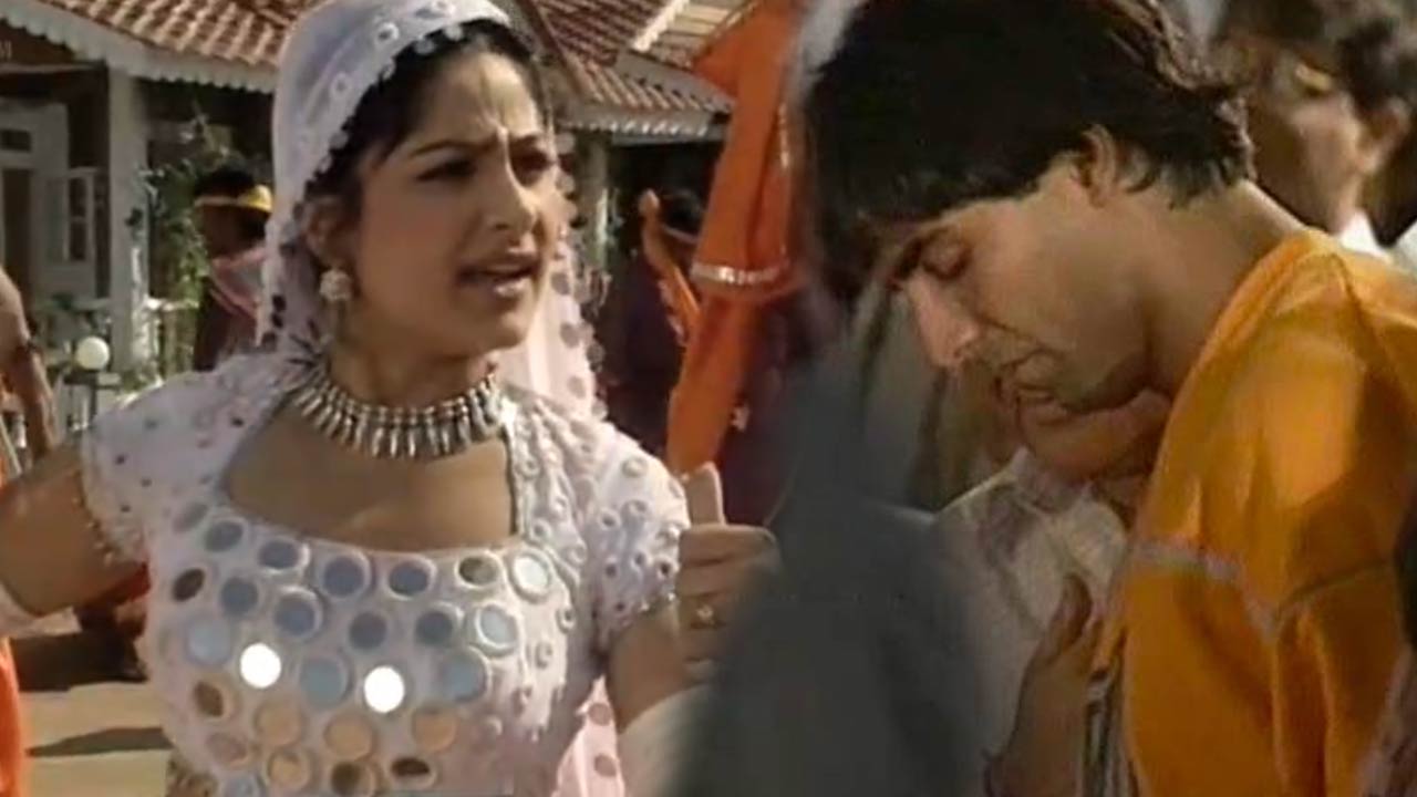 Inder Kumar And Ayesha Jhulka Interviewed During The Making Of Ghoonghat