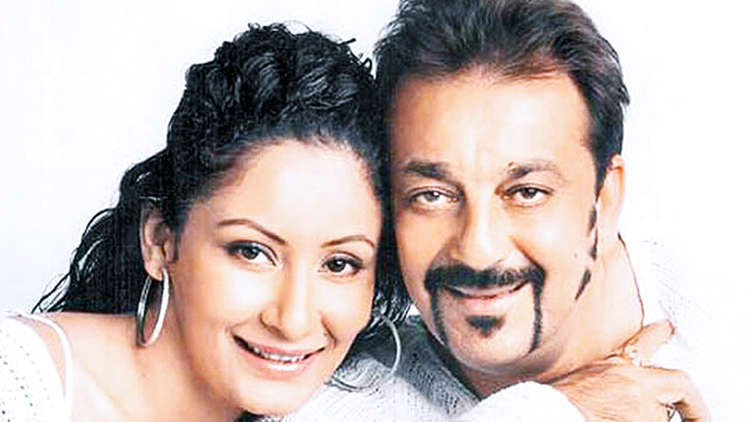 Sanjay Dutt calls himself fortunate for having a wife like Maanayata by his side