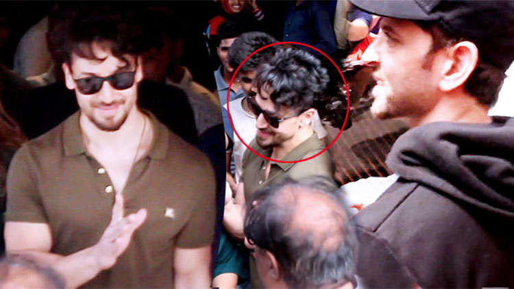 Hrithik Roshan and Tiger Shroff mobbed during film promotions