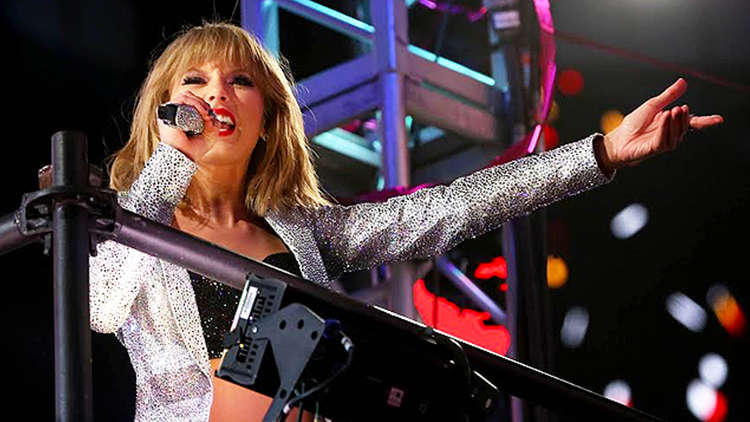 Taylor Swift thanks fans for support on 13-Yr anniversary of 1st album
