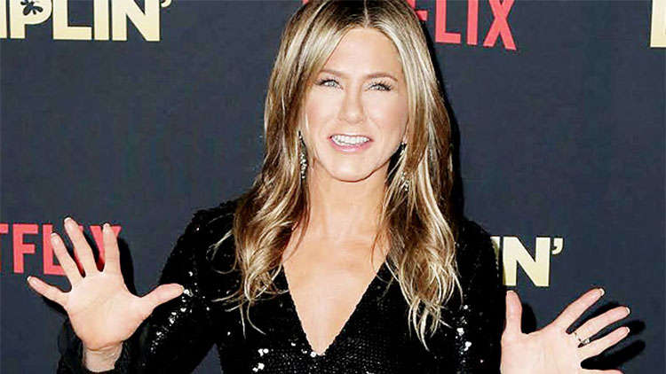 Why Jennifer Aniston doesn't like to go On dates even though she's single?