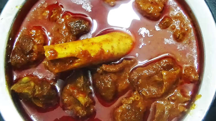 How to cook Rajasthani Laal Maas Mutton at home