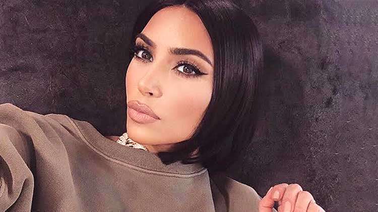 Why Kim doesn't post pics in real-time after Paris robbery?