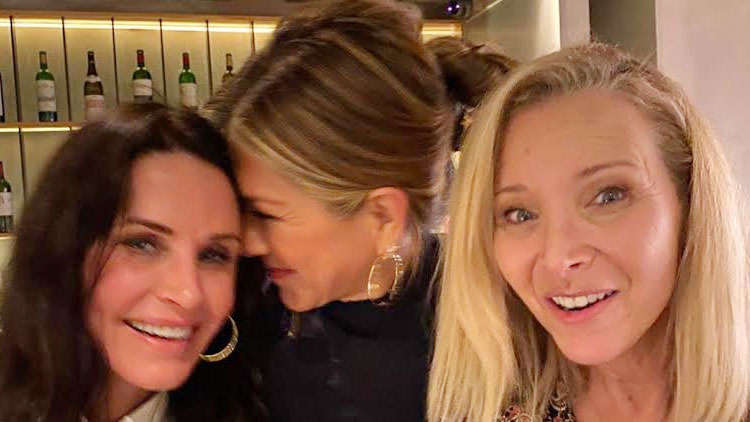 Jennifer Aniston Courteney Cox Celebrate Almost 30 Years of Friendship