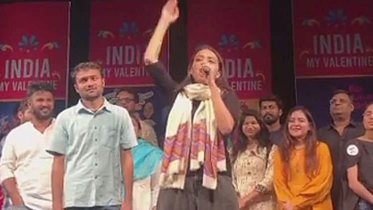 Swara Bhaskar's Speech At 'India My Valentine' Event