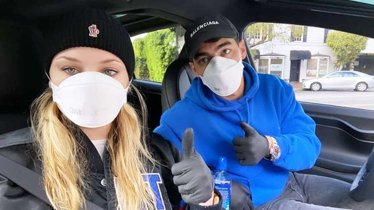 Sophie & Joe Jonas Wear Masks & Gloves Amid Coronavirus Fears