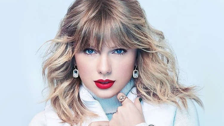 Taylor Swift Pays Salary, Healthcare To The Employees Of Vintage Record Store