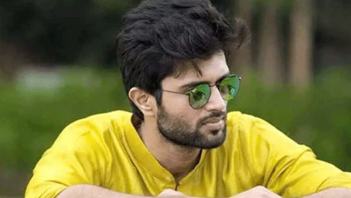 Vijay Deverakonda Raises Rs. 40 Lakhs To Help More Than 4000 Families