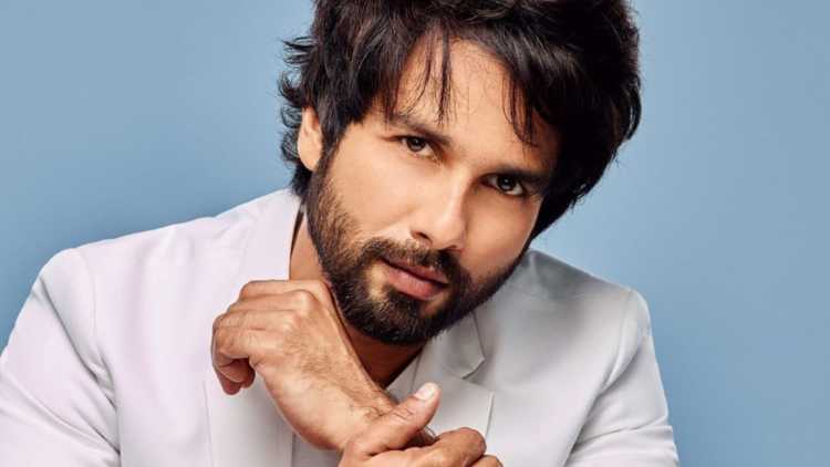 Shahid Kapoor's Big Financial Support To Background Dancers