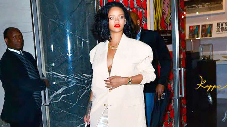 Rihanna Asked Fans To Vote Says “Get Yo A*S Off The Couch And Go Vote!!!”