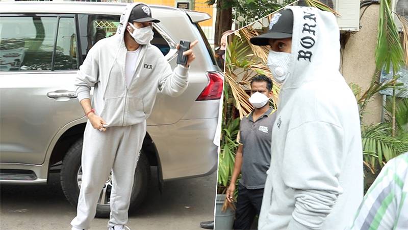 Abhishek Bachchan Yells At Paparazzi For Not Wearing Mask