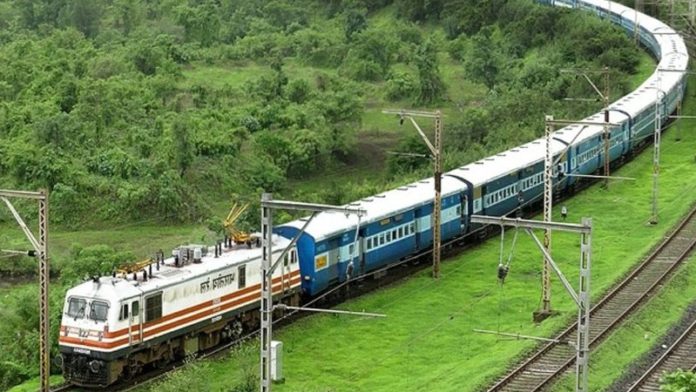 Indian Railways expects ₹35,000 cr loss from passenger segment in FY21