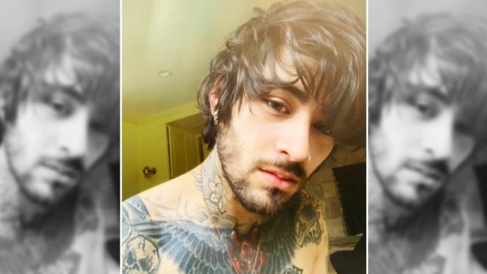 Zayn Malik Returns To Social Media And Shares Dashing Close Up Selfie Of Himself 