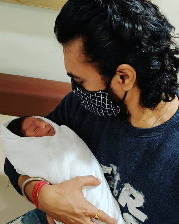 Gaurav Chopra Shares FIRST LOOK Of His Newborn Son