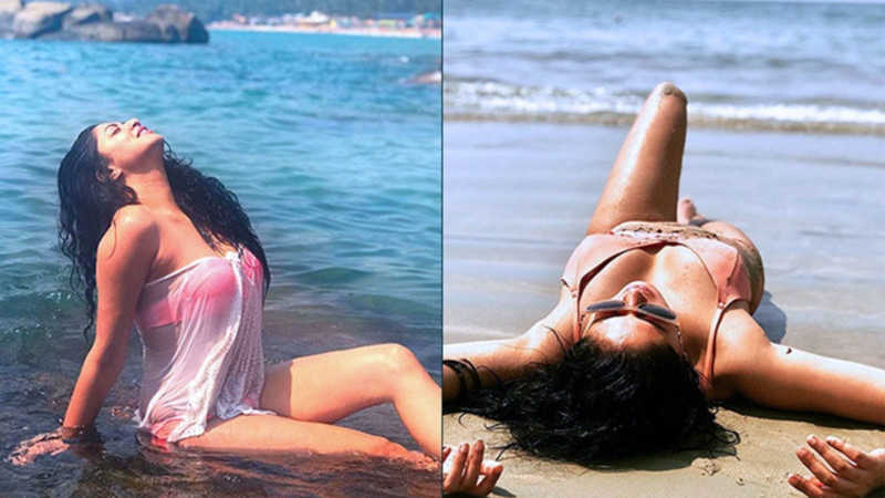 Kavita Kaushik's recent bikini pictures are too hot to handle!