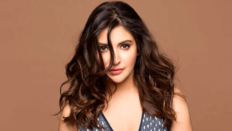 Anushka Sharma to play the role of a teacher in Satte Pe Satta remake?
