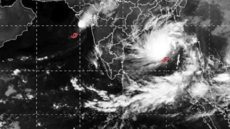 Cyclone 'Maha' spares Gujarat, showers likely for next 2 days