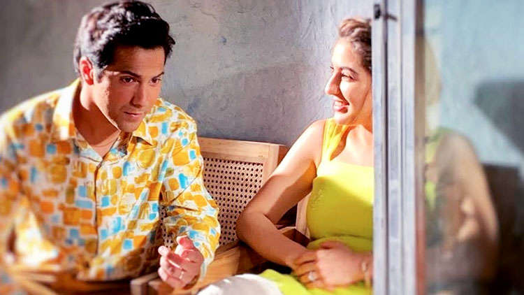 Sara Ali Khan calls Varun Dhawan a CRAZY person and opens up about working with him in Coolie No. 1