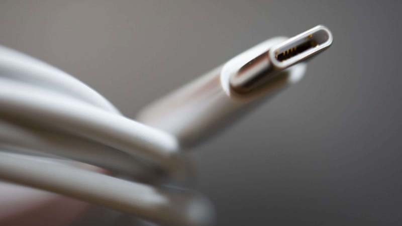 All smartphones should have a common charging port: European lawmakers