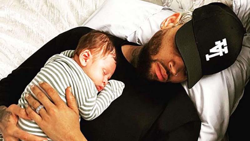 Chris Brown Shares A Heart-Melting Picture Of Napping With Baby Aeko On ...