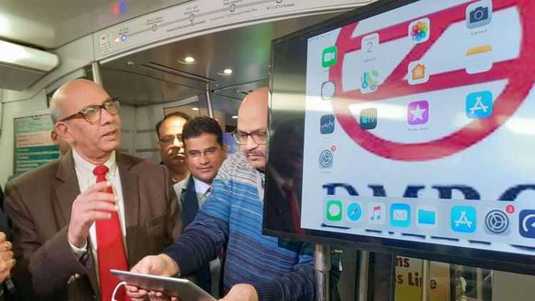 Delhi Metro launches free WiFi services on Airport Express Line