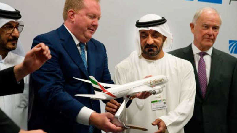 Emirates to get 30 Boeing 787 Dreamliners for $8.8 billion