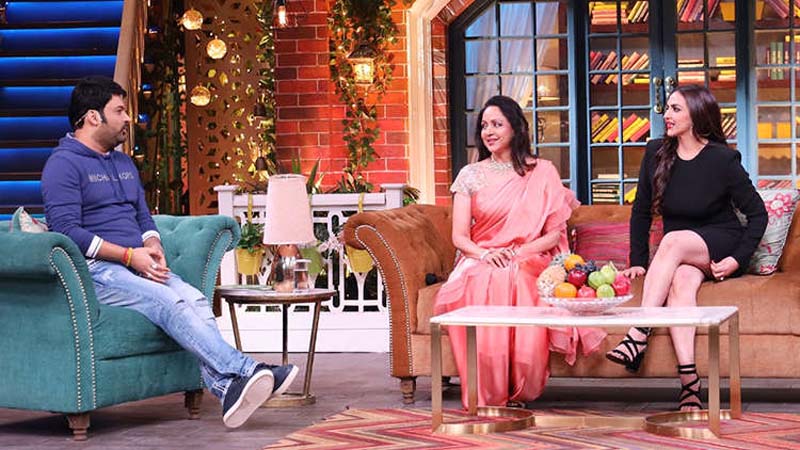 Esha Reveals Some Unknown Facts About Her Parents On The Kapil Sharma Show