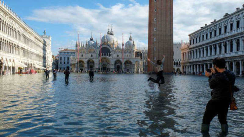 Italy declares state of emergency over Venice flooding