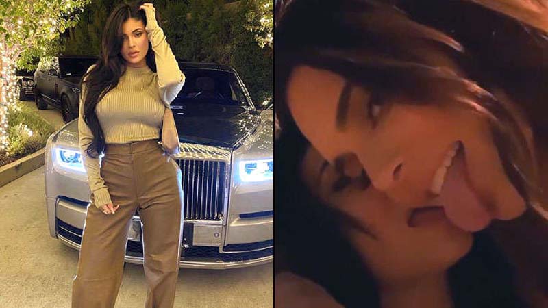 Kylie Jenner & Kendall Jenner Have A 'Girls Night'!