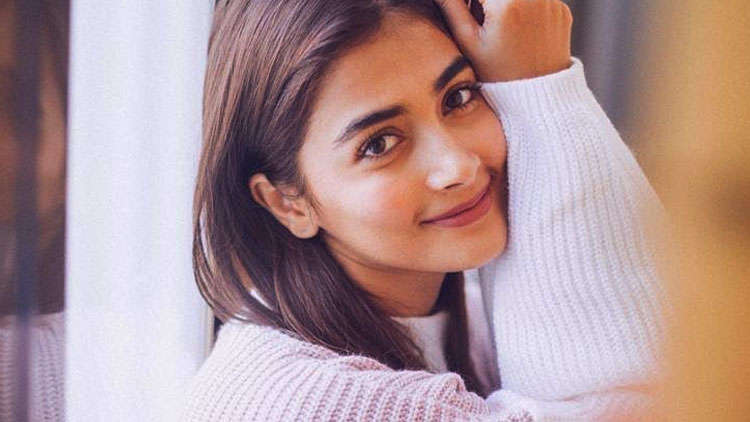 Pooja Hegde Donates Rs 2.5 lakh To Kids With Cancer; Earns Respect