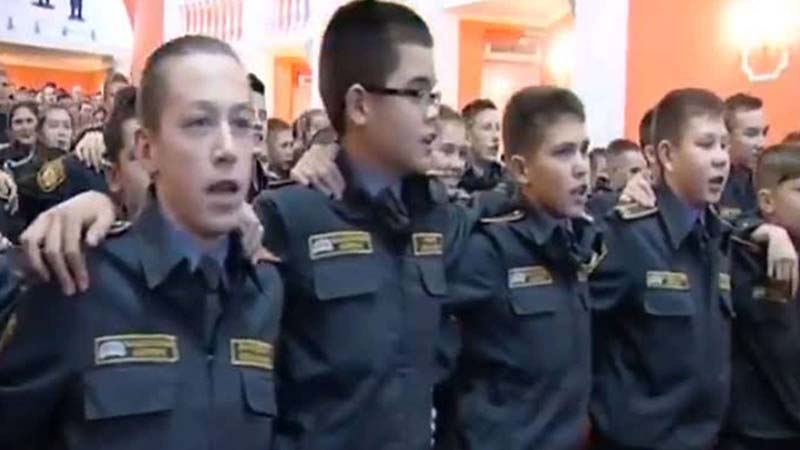 Russian military cadets sing 'Ae watan, Humko Teri Kasam'