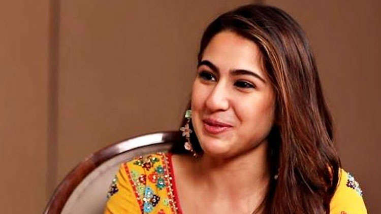 Sara Ali Khan Gives A Befitting Reply To The Nepotism Controversy