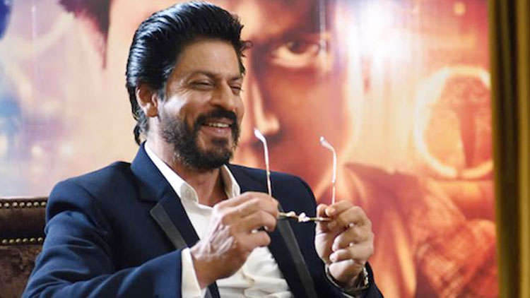 Shah Rukh Khan Starts An Interactive Q&A Session On Twitter With #AskSrk