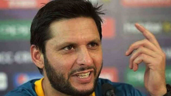 Shahid Afridi Confesses About Smashing The TV After Seeing His Daughter Imitate “Aarti” While Watching A Show