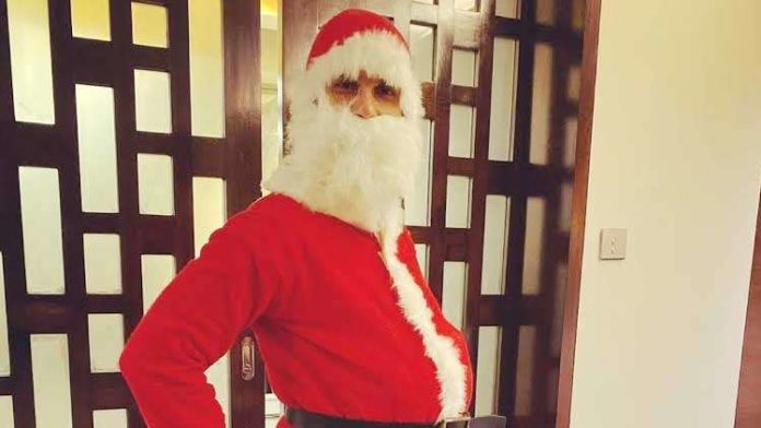 Shahid Kapoor’s Santa Clause Avatar Is Adorable But Mira’s Caption Steals The Show