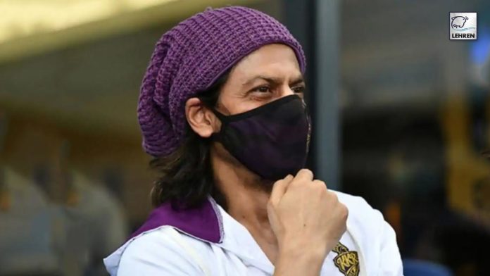 Shah Rukh Khan Shouts His Famous Dialogue From The Stands During Kolkata and Chennai Clash