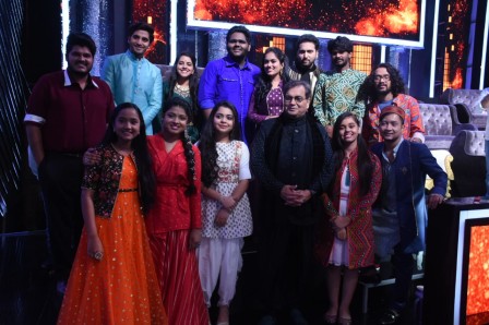 The Showman Subhash Ghai Welcomed On The Stage Of India Idol 12