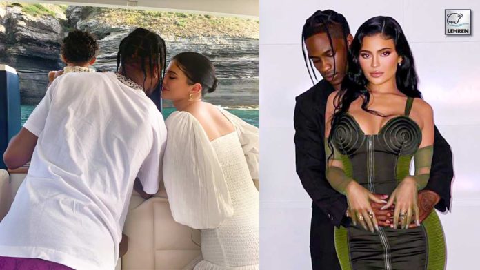 Fans Leaks Pregnant Kylie Jenner And Travis Scott's W Magazine Cover