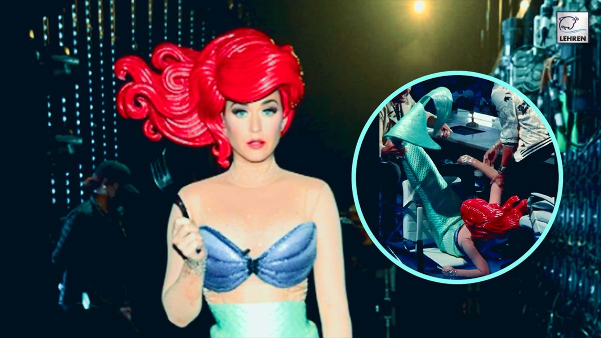 Katy Perry Falls From Chair On American Idol Wearing Mermaid Costume