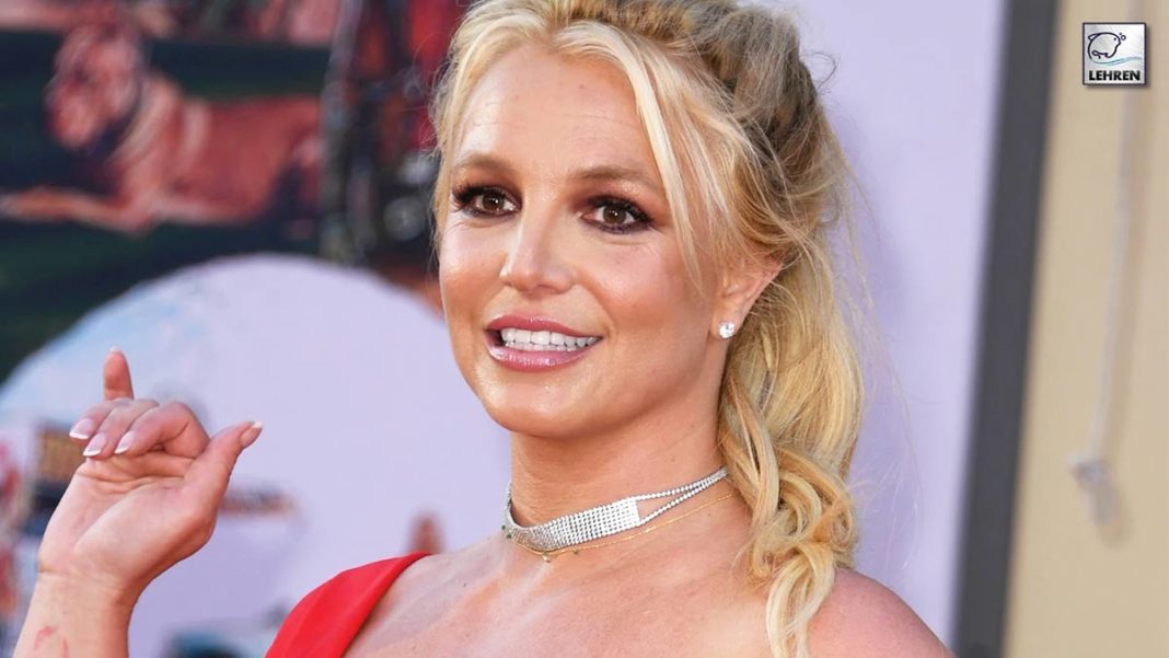 Britney Spears Rescued By Police After Her Car Runs Out Of Gas