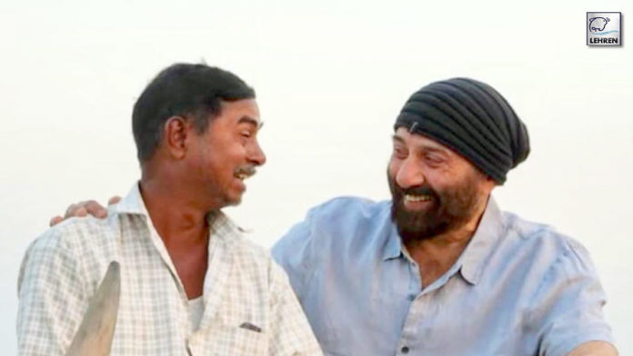 Man Fails To Recognize Actor Sunny Deol From Gadar 2 Shoot. Video Goes Viral