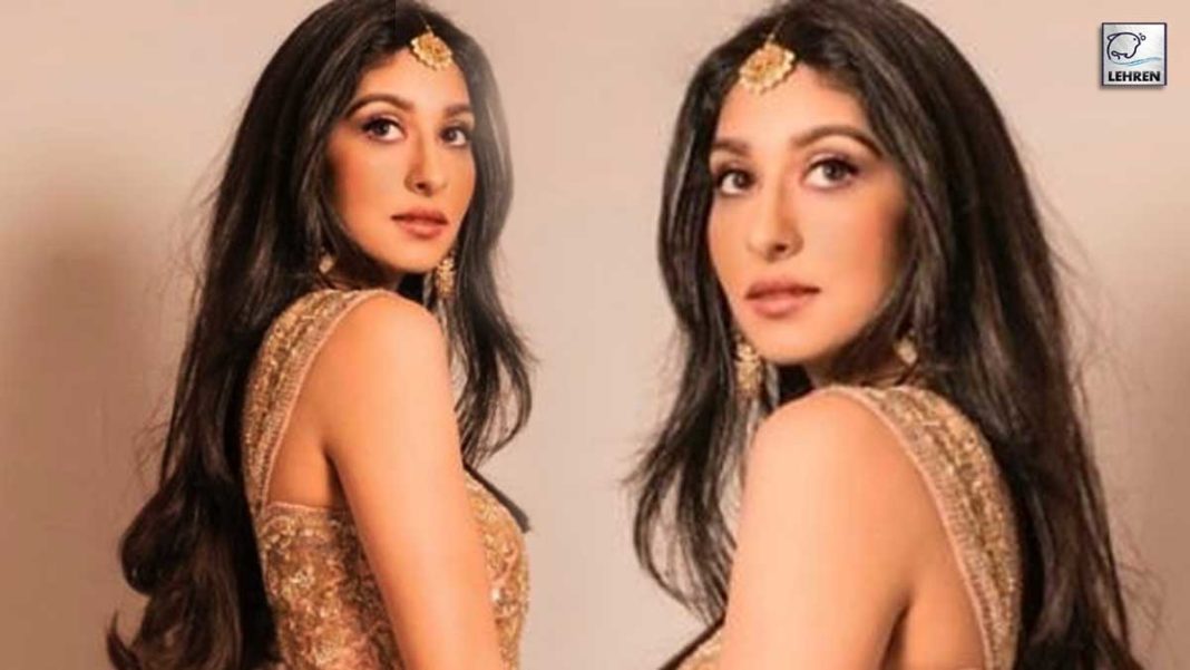 Poonam Dhillon's Daughter Paloma Dhillon Is Set To Make Her Bollywood Debut!
