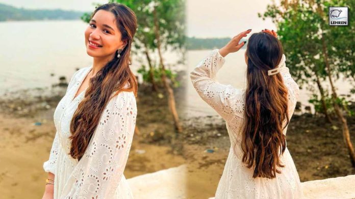 Sara Tendulkar Spotted In Goa Vacationing; Fans Speculate Shubhman Gill To Be There!!