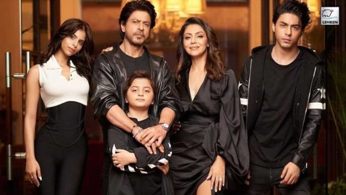 shah rukh khan dropped a mushy comment on a family photo